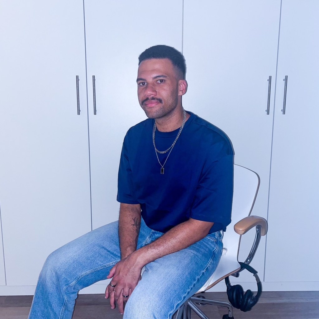 AARON AMOS GLOWS THROUGH THE&nbsp;NUMBNESS