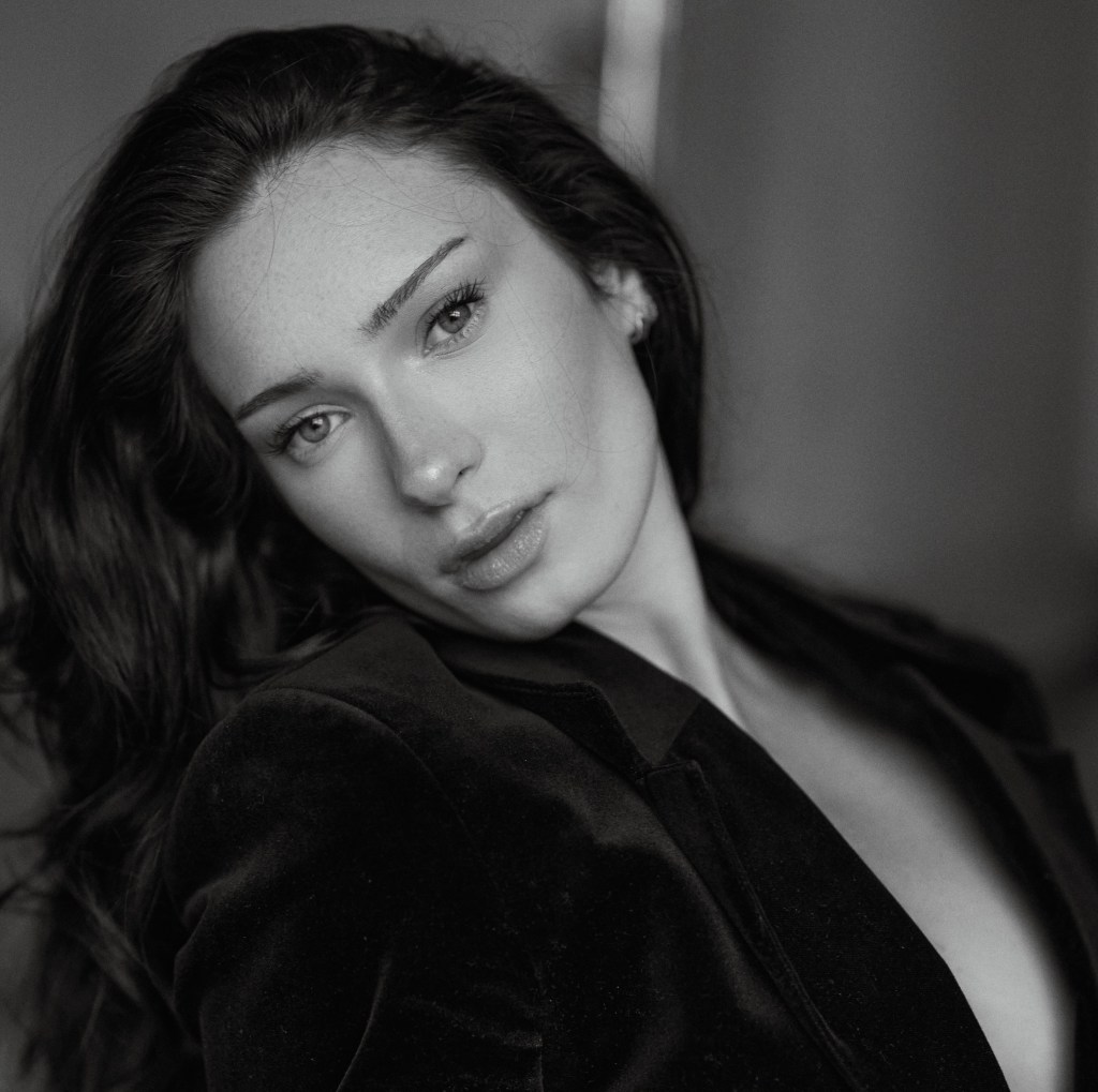 KATIE BELLE TURNS INSOMNIA INTO ELECTRIC&nbsp;ESCAPE