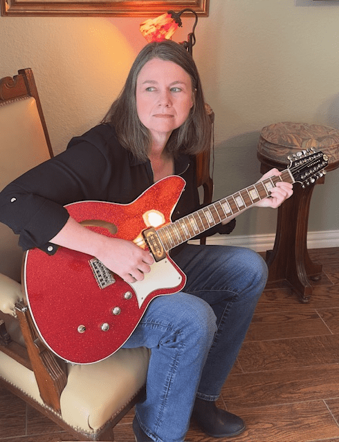 DAPH VEIL BLEEDS INTENSITY ON&nbsp;‘BLOODSUCKER’