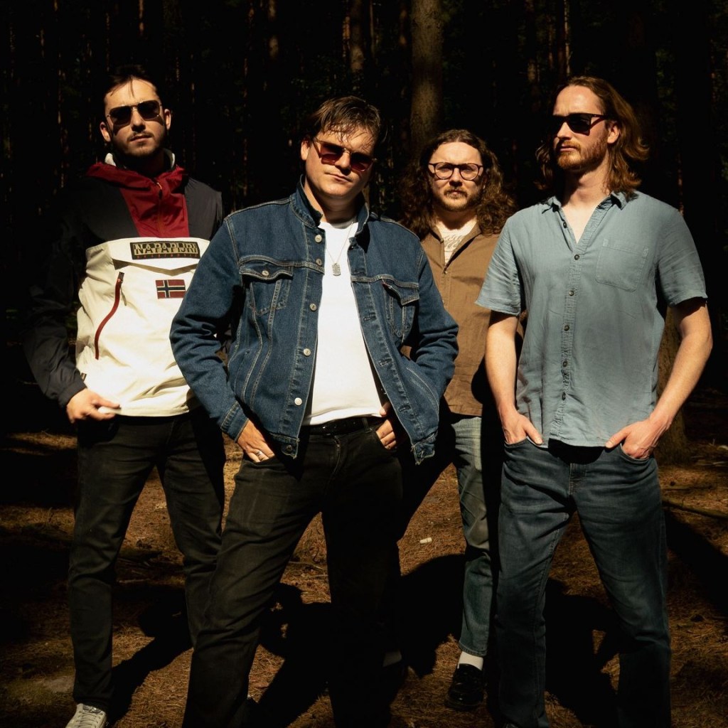 STEREO SILENCE TURN STATIC INTO&nbsp;FIRE