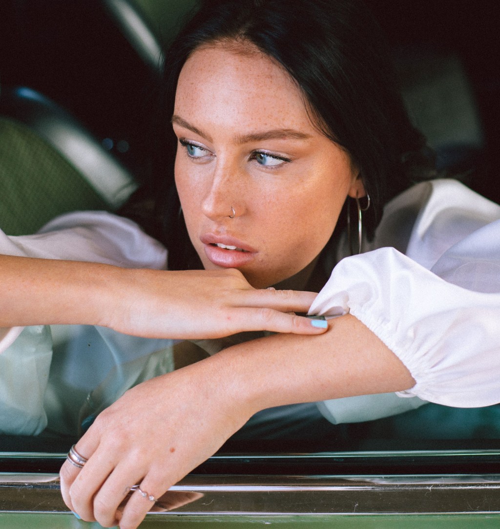 OLIVIA COX FINDS&nbsp;FLOW